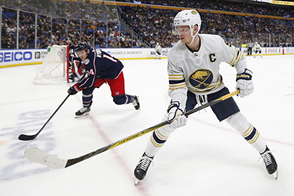 备受关注，伊万卡-特朗普的三个孩子作为梅西等人的球童入场